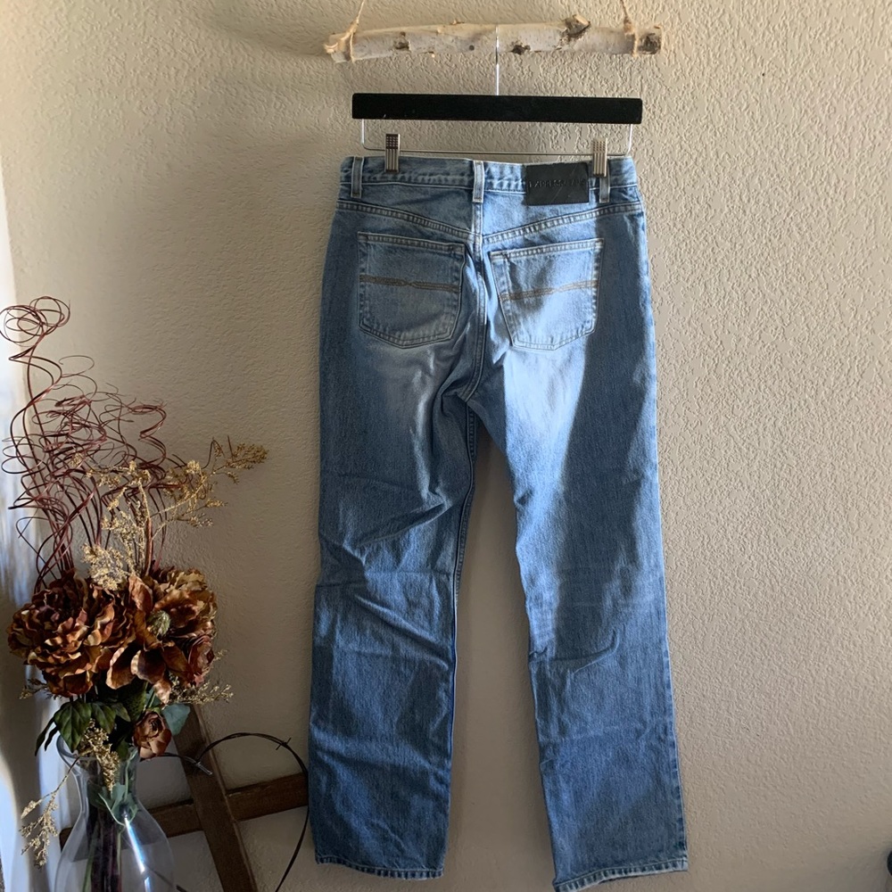 Express Jeans Low Rise Boot Cut Jeans - Picture 4 of 8